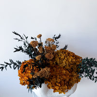 ALICE PRESERVED FLOWER ARRANGEMENT IN CONCH BOWL