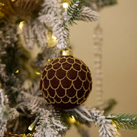 BROWN SCALLOPED VELVET BAUBLE
