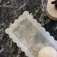 CoTHEORY | PALAZZO SCALLOPED BAR TRAY - WHITE ONYX