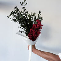 OLIVE PRESERVED FLOWER BOUQUET