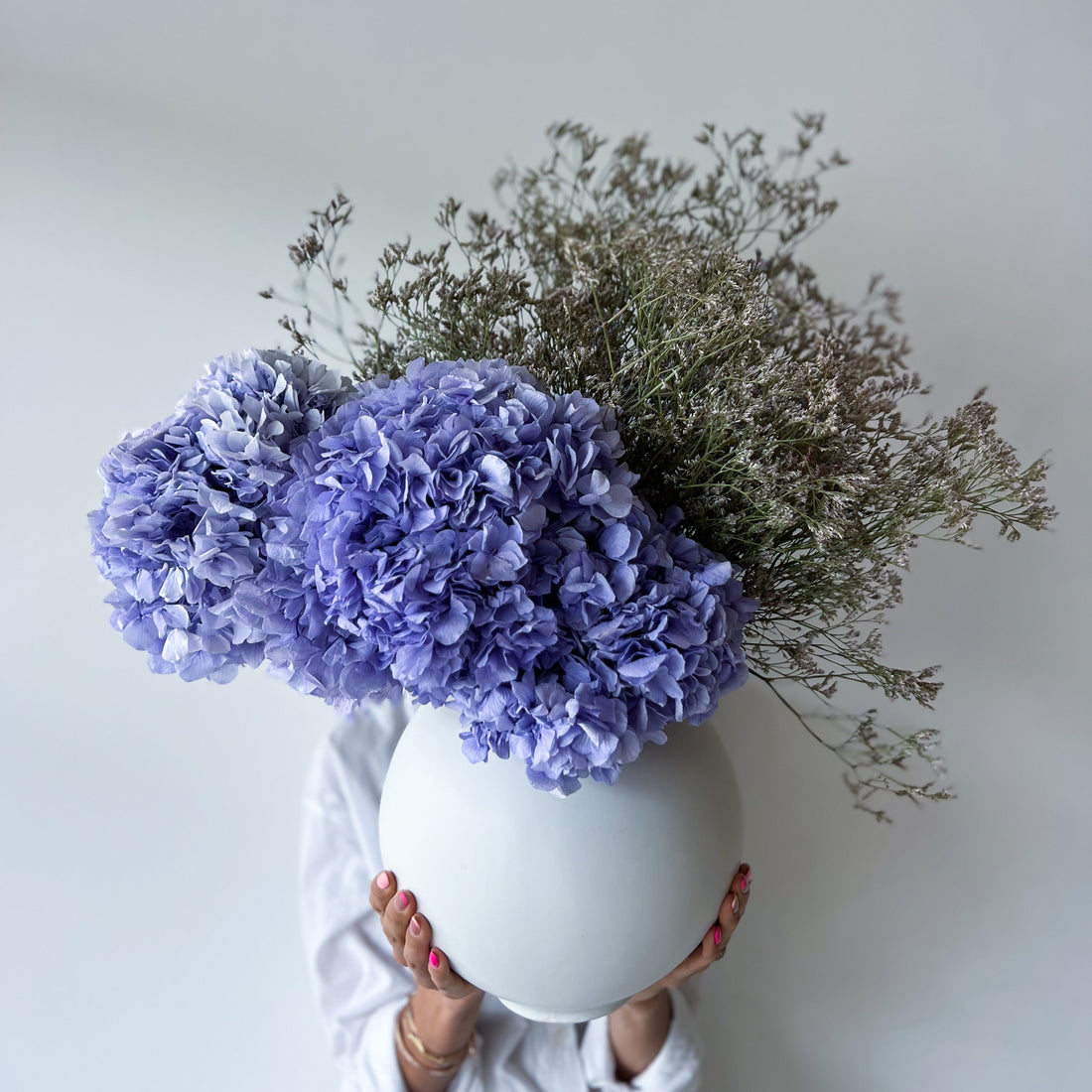 MAYA DRIED AND PRESERVED FLOWER ARRANGEMENT IN WHITE NAKANO VASE