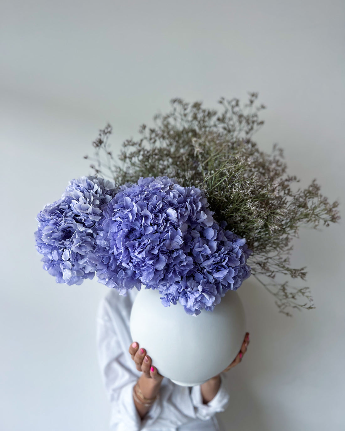 MAYA DRIED AND PRESERVED FLOWER ARRANGEMENT IN WHITE NAKANO VASE