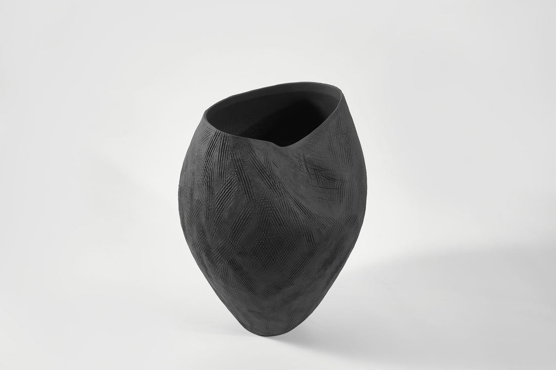 MOULE VASE EBONY