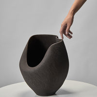 NEBULA DEEP VASE CHOCOLATE