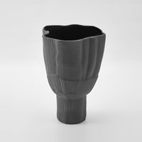 UMI VASE EBONY