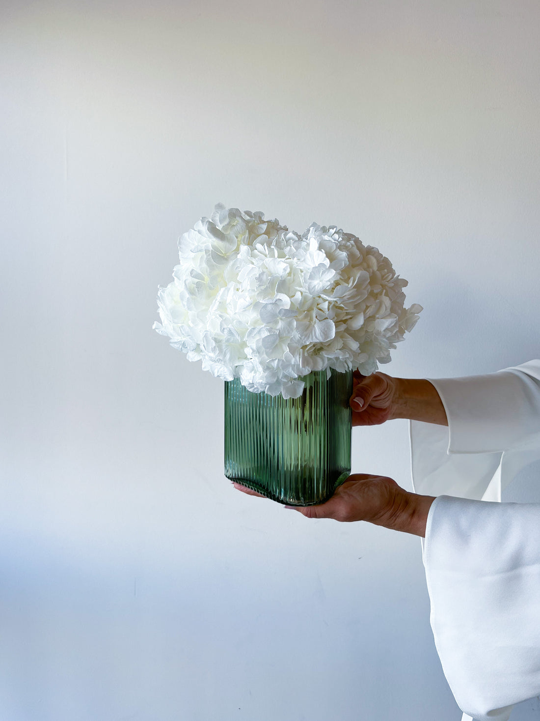GREENLY PRESERVED FLOWER ARRANGEMENT