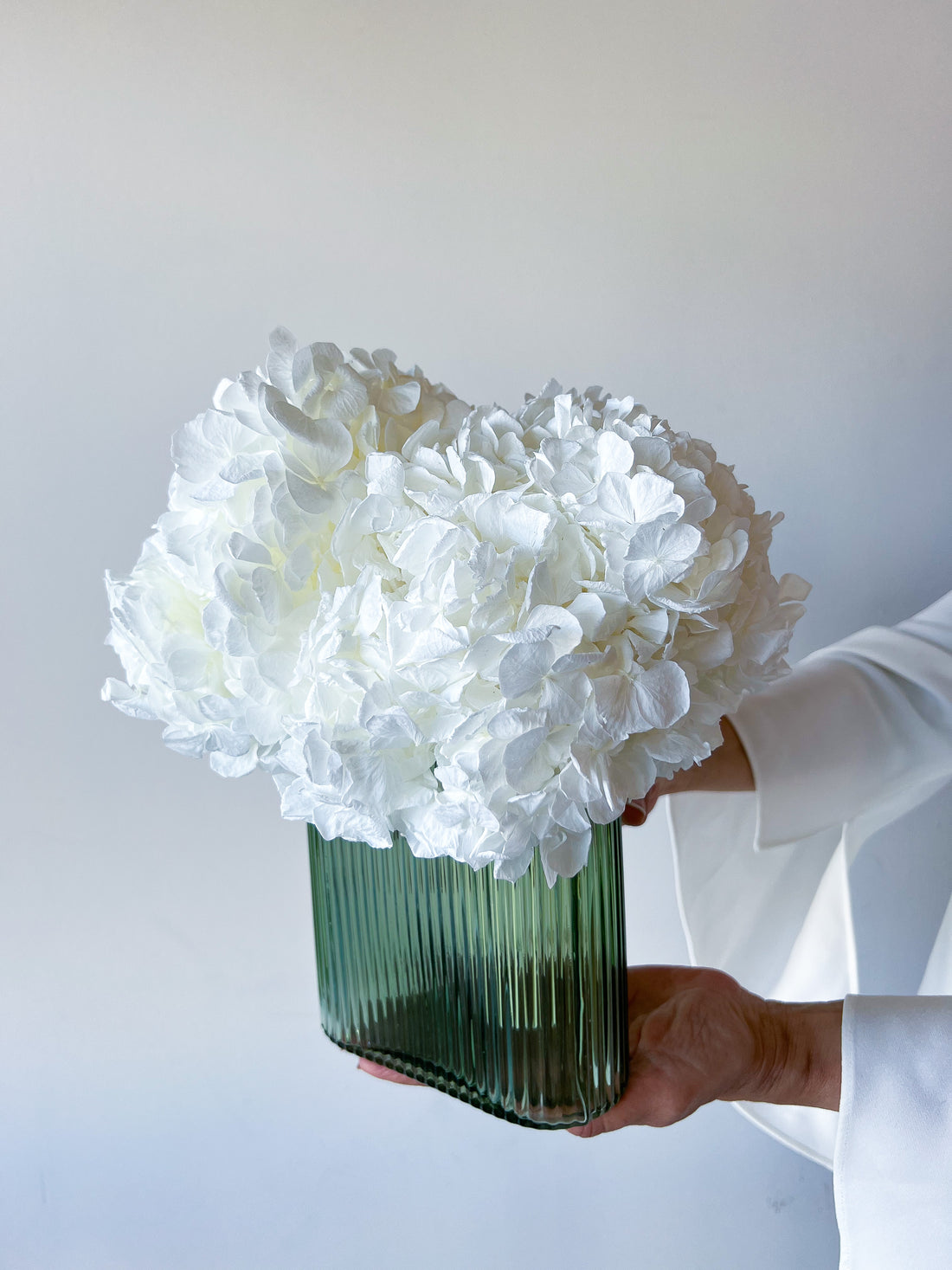 GREENLY PRESERVED FLOWER ARRANGEMENT