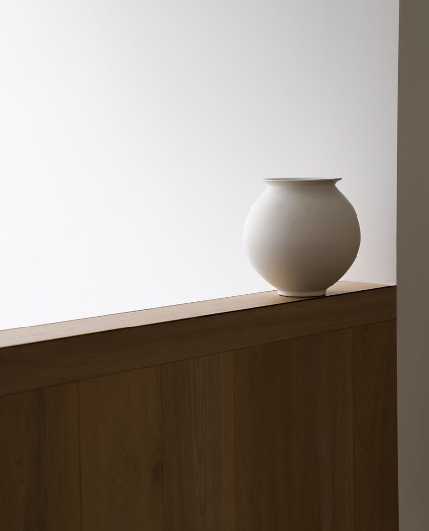 NAKANO VASE