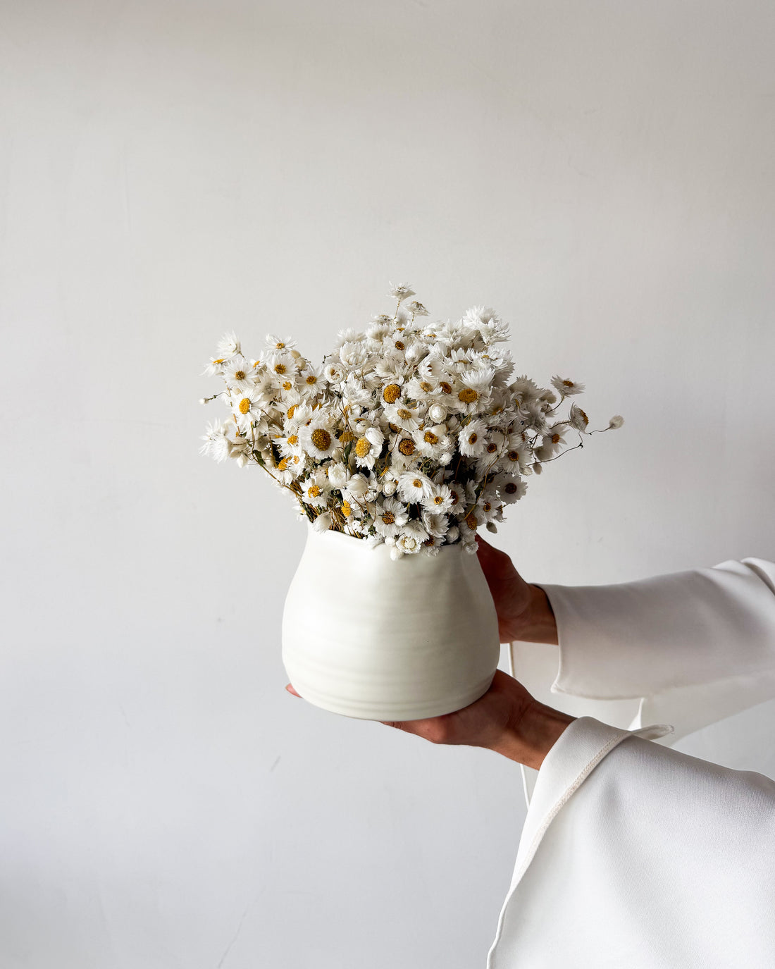 DAISY DREAM DRIED FLOWER ARRANGEMENT IN WHITE VASE
