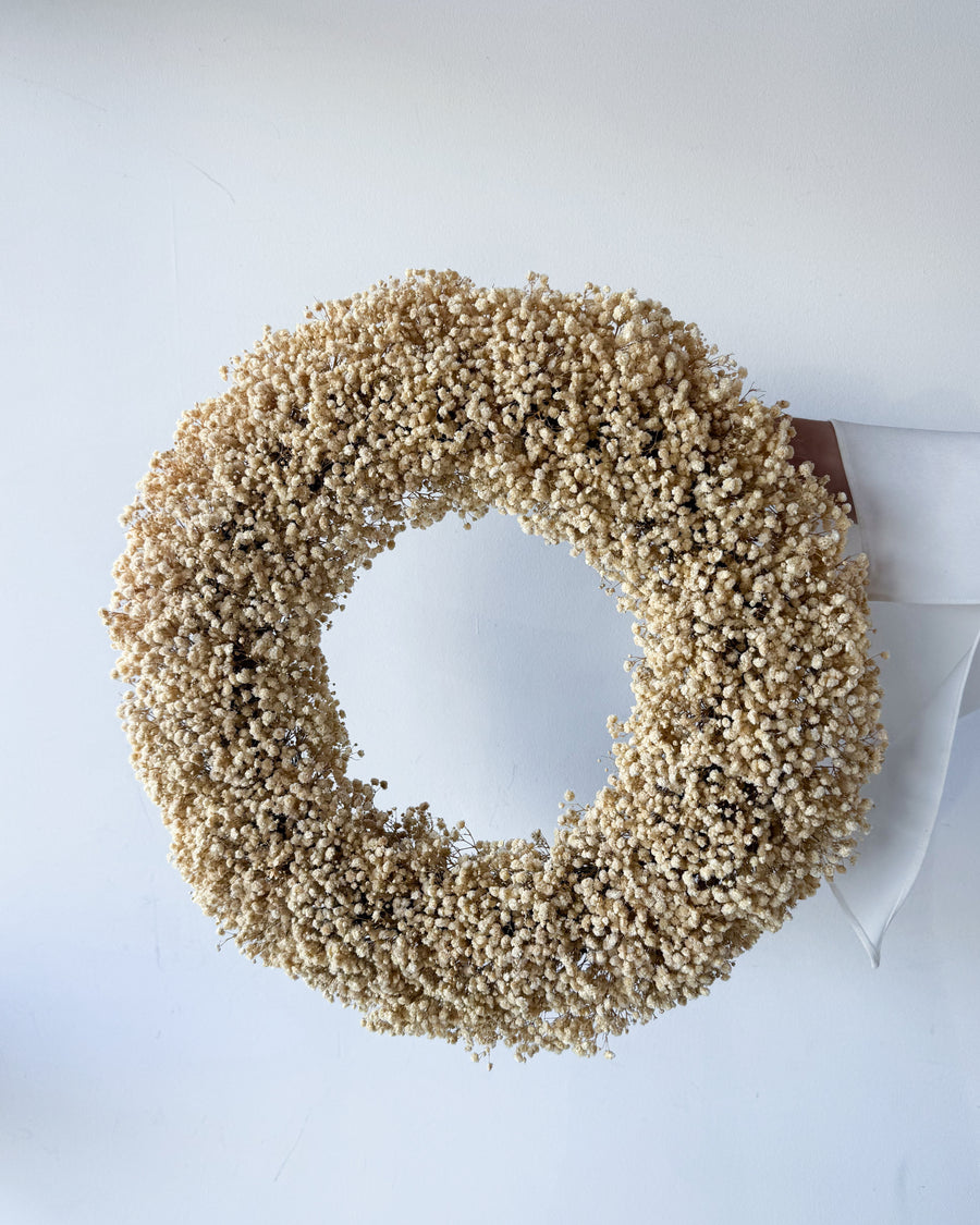 DRIED BABY’S BREATH CHRISTMAS WREATH