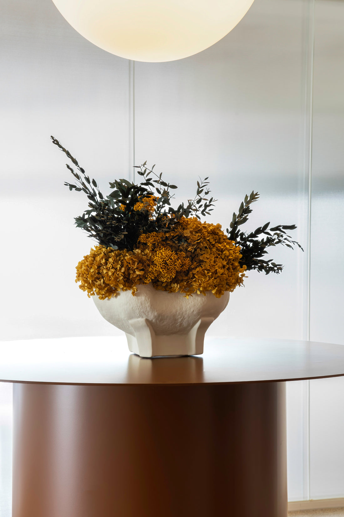 ALICE PRESERVED FLOWER ARRANGEMENT IN CONCH BOWL