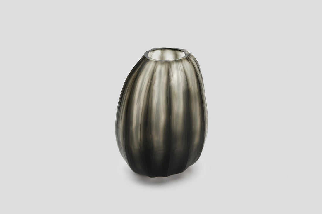 AURA VASE SMOKE