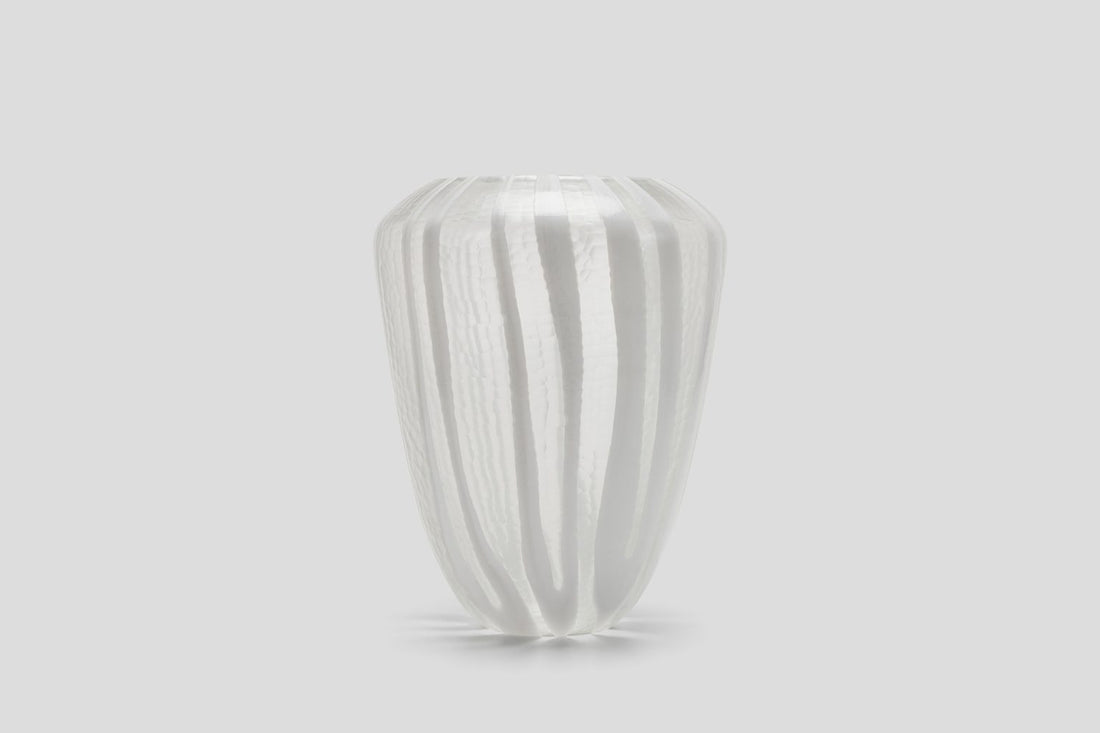 BENGAL STRIPE VASE CANDY CANE