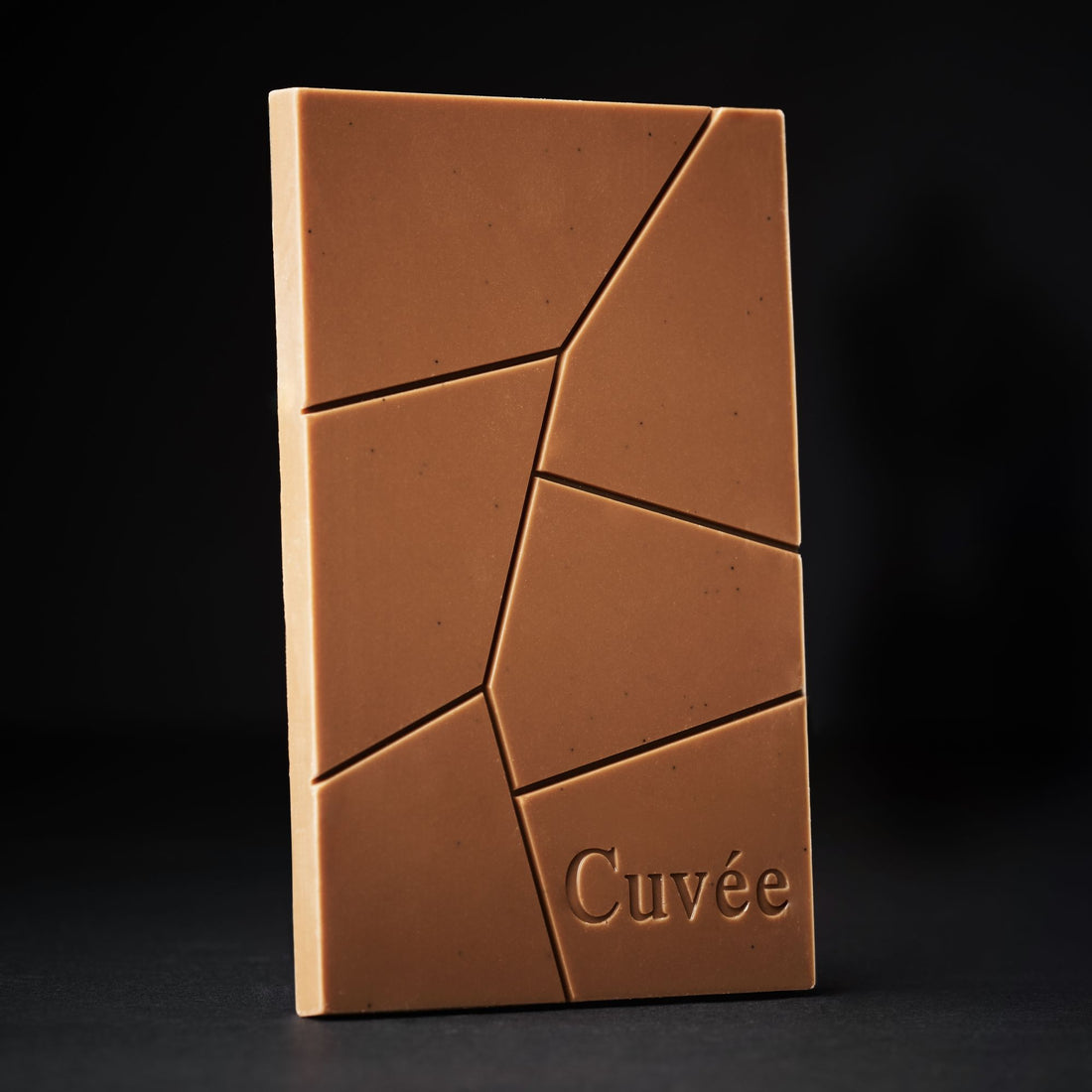 Cuvée Blanc de Caramel caramelised chocolate bar unwrapped