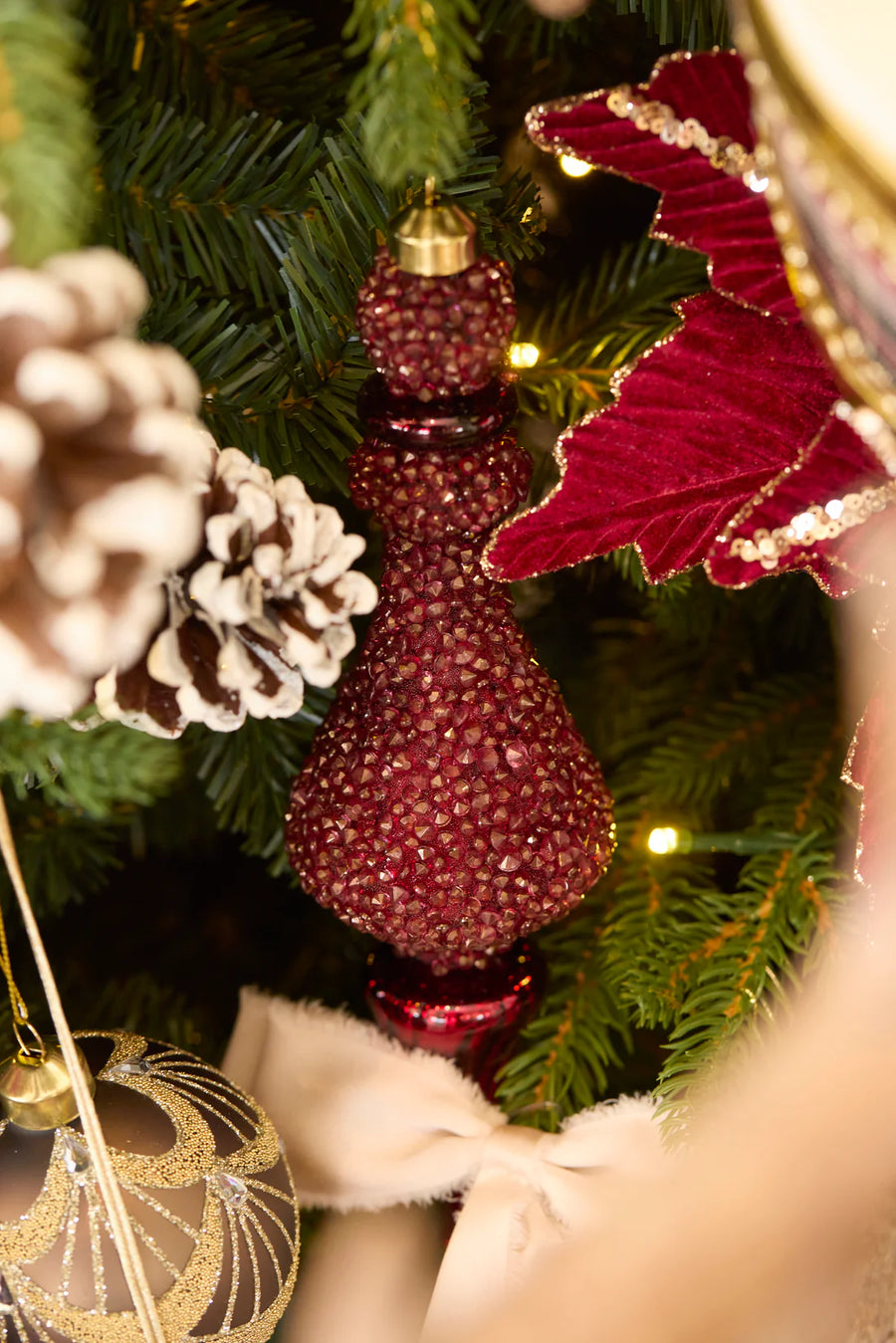 EXQUISITE BEADED BURGUNDY FINIAL