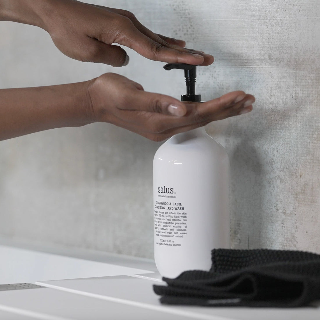 SALUS hand wash dispensing