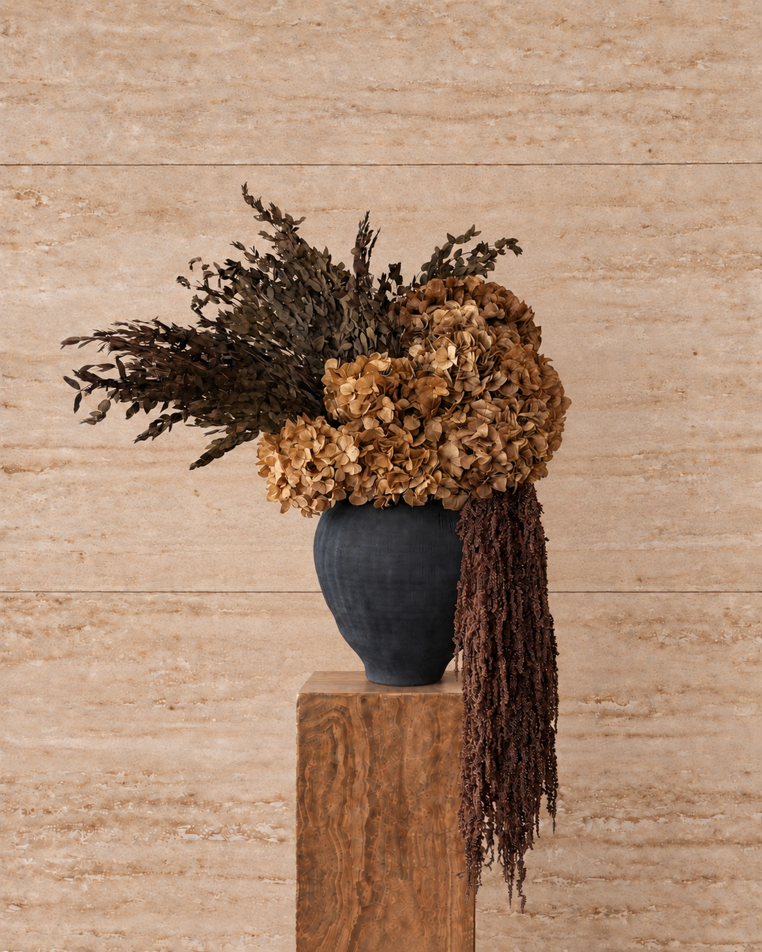 VALENTINA PRESERVED FLOWER ARRANGEMENT IN BLACK SINTRA VESSEL