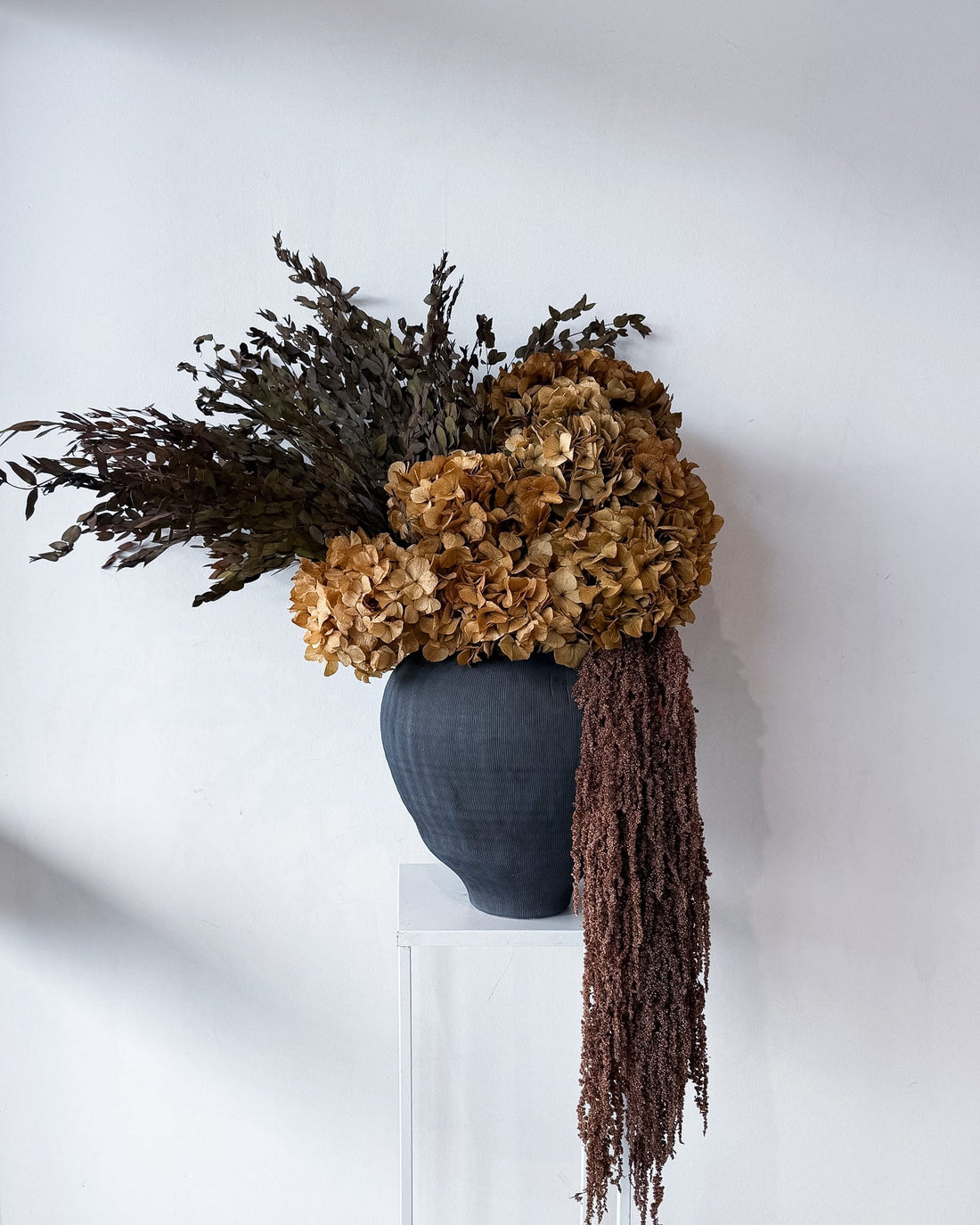 VALENTINA preserved natural hydrangea and amaranthus arrangement in black Sintra vessel