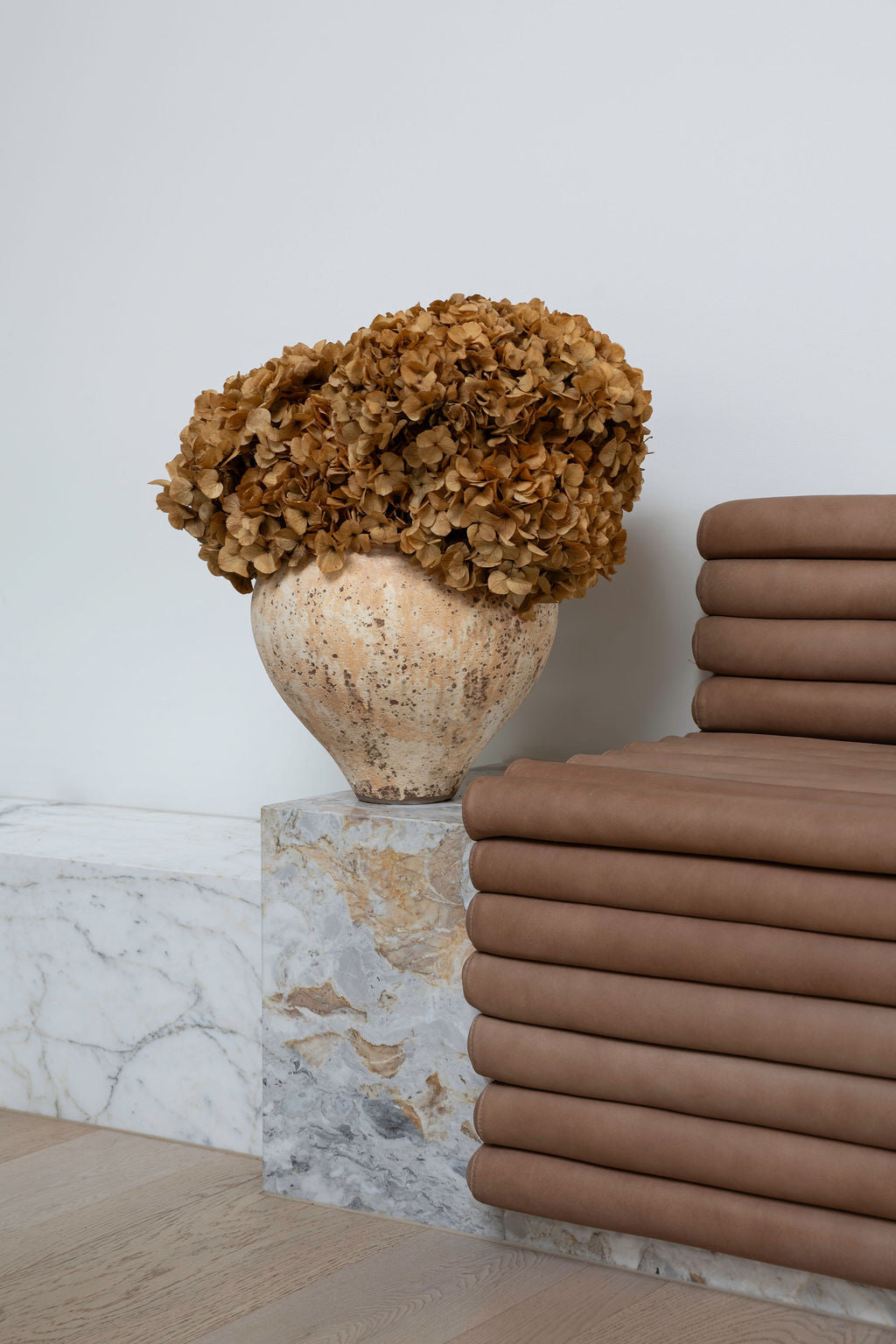OPHELIA preserved natural hydrangea arrangement in Kotor vessel