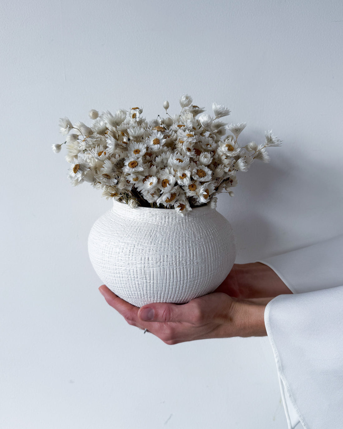 DAISY DREAM DRIED FLOWER ARRANGEMENT IN WHITE VASE
