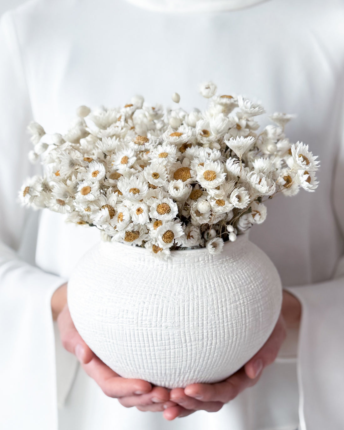 DAISY DREAM DRIED FLOWER ARRANGEMENT IN WHITE VASE
