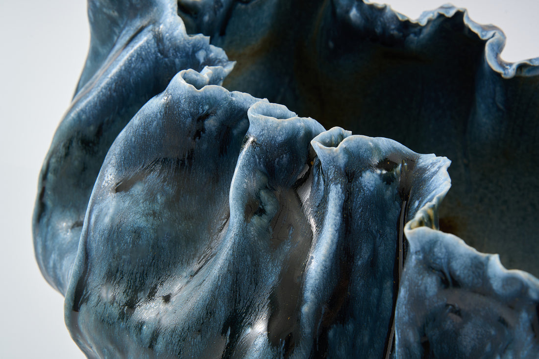 LUXORION VASE CYANEUS