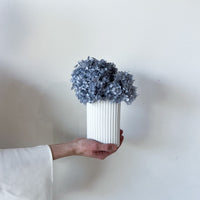 MINI RIPPLE VASE AND PRESERVED HYDRANGEA ARRANGEMENT - WHITE X GREY BLUE