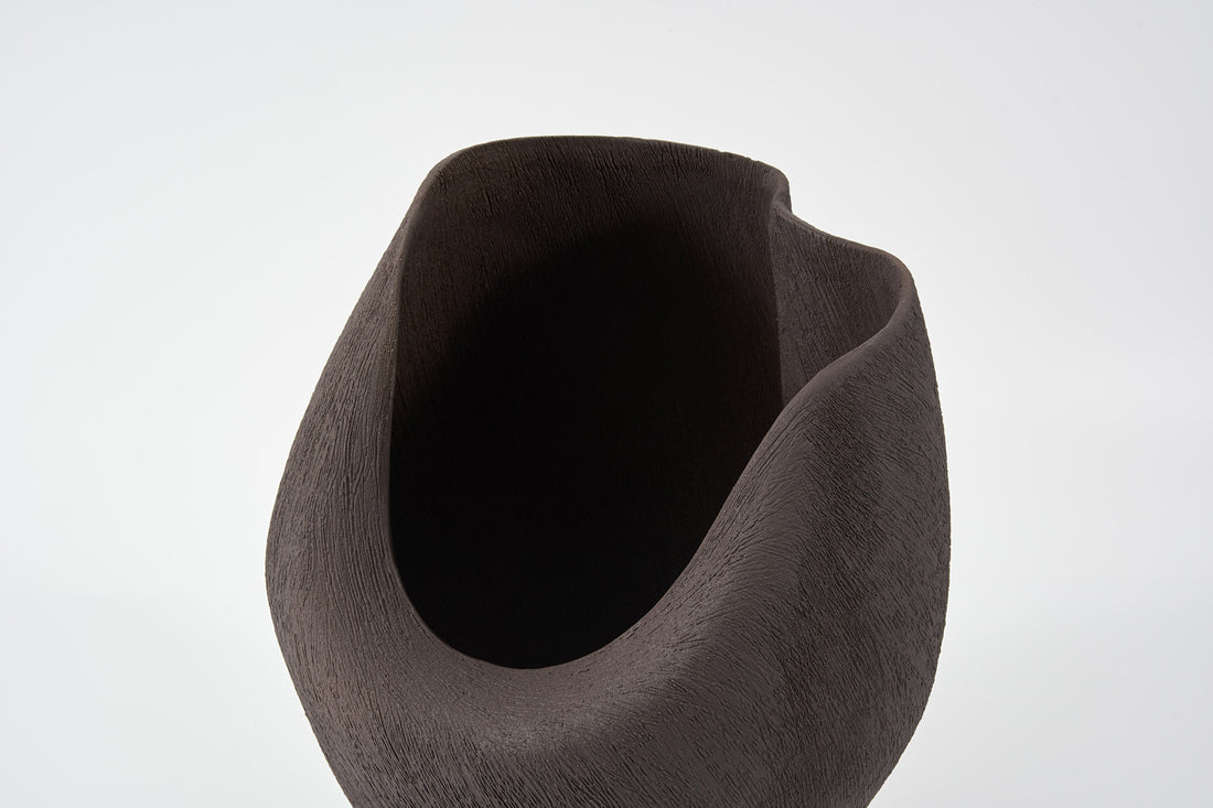 NEBULA DEEP VASE CHOCOLATE