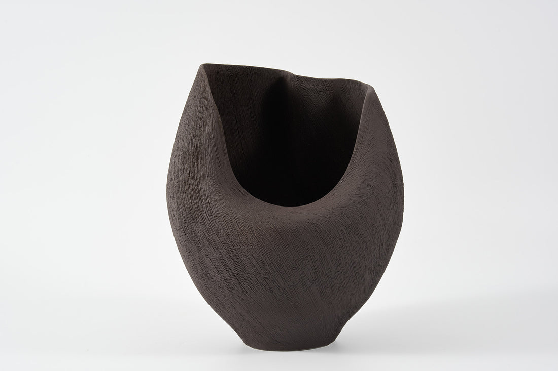 NEBULA DEEP VASE CHOCOLATE