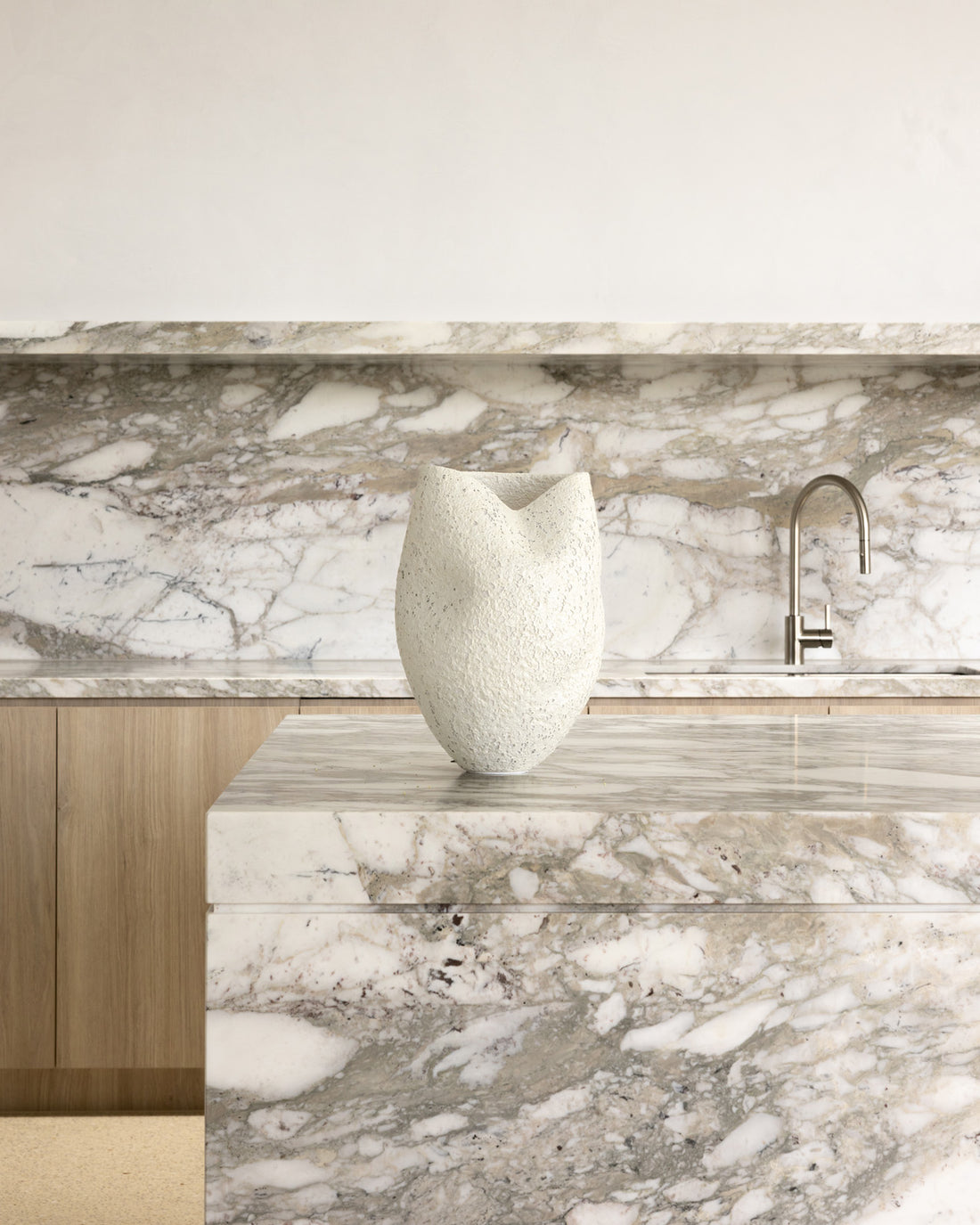 MORPH VASE SALT CRUST