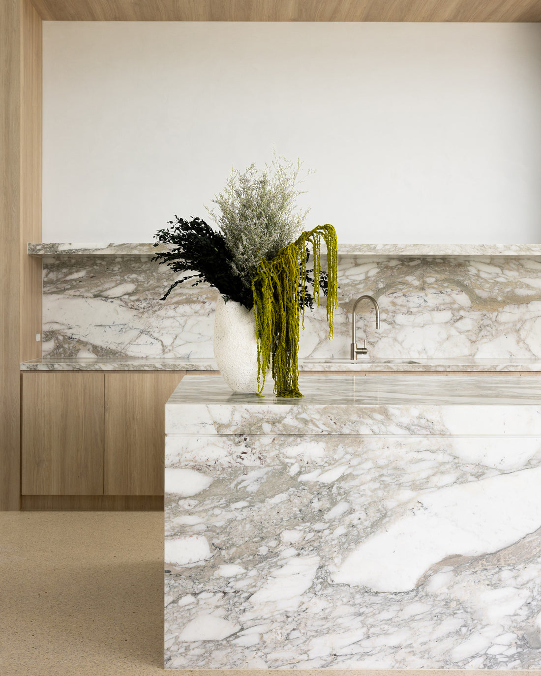 MORPH VASE SALT CRUST