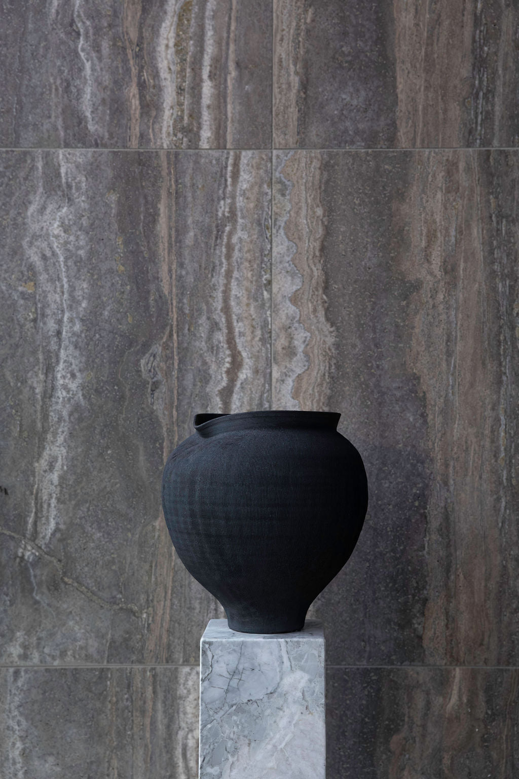 Sintra handmade collectible vase by The Palmier