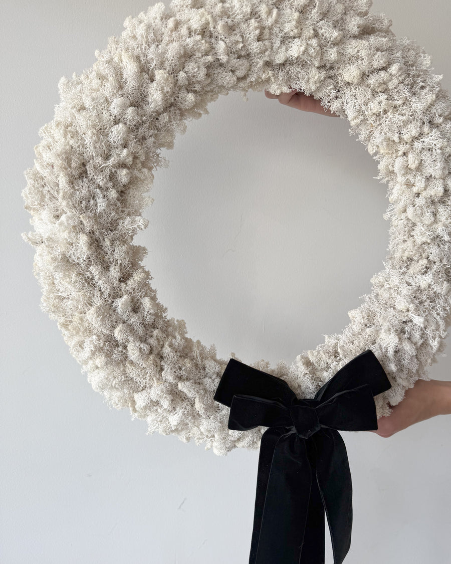 PRESERVED MOSS CHRISTMAS WREATH WITH DOUBLE BLACK VELVET BOW