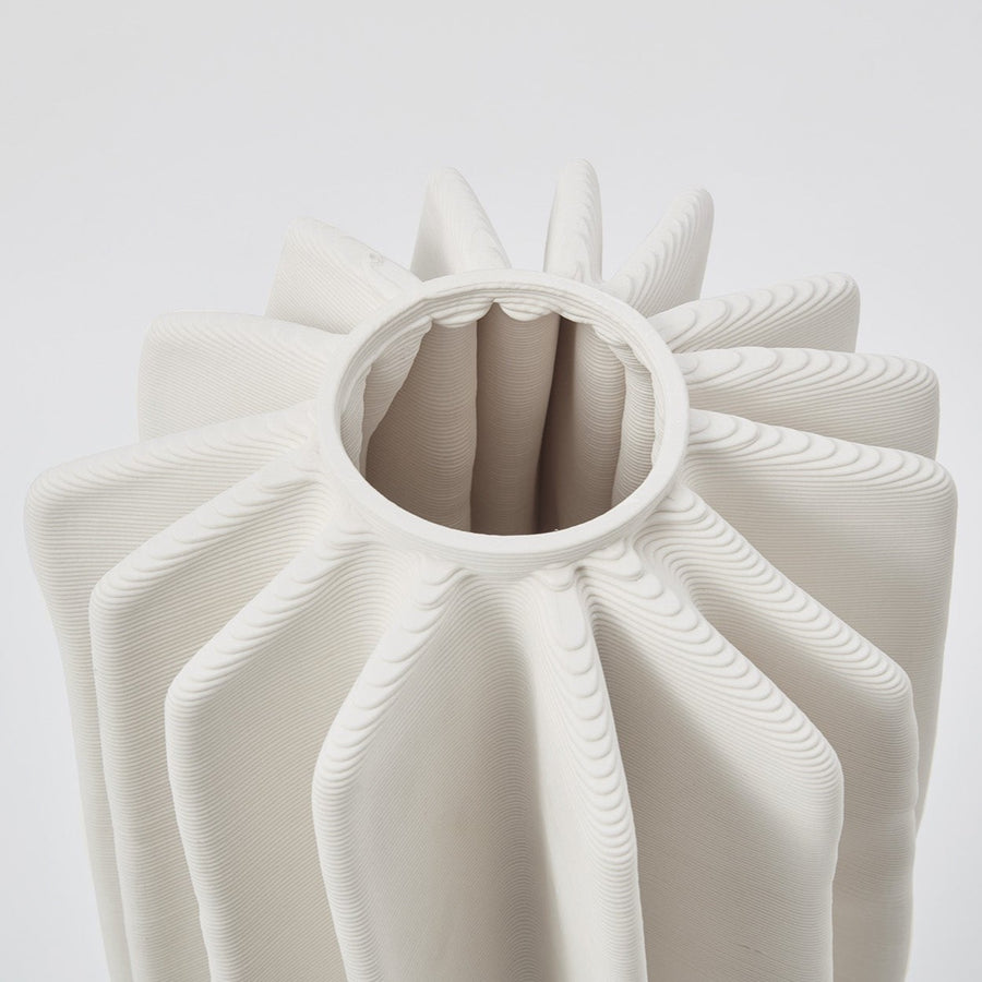 THE FOUNDRY | CORAL VASE - IVORY